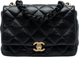 Chanel 2021-2025 Mini Quilted Lambskin Lacquered Chain Flap crossbody bag - Zwart