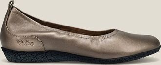 Taos Womens Chit Chat Skimmer Flat In Champagne