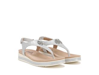 Life Stride Zeeta Thong Sandals Womens Sandals Silver Metallic : 5.5 M (B), Leather
