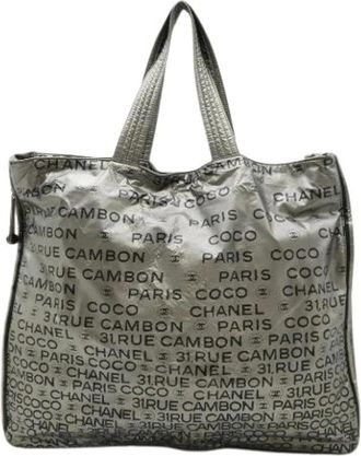 Chanel Pre-owned Tote Bags, female, Gray, Size: ONE SIZE Pre-owned Nylon Tote Bag