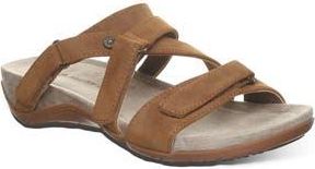 Bearpaw Acacia Faux Leather Slide Sandal in Brown at Nordstrom Rack, Size 11