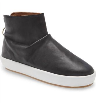 beek Jaeger Boots In Black