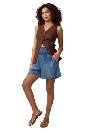 Ingrid & Isabel Smocked Soft Denim Short in Medium Wash at Nordstrom, Size X-Small