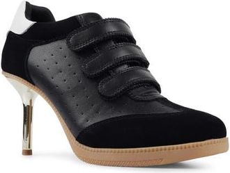 Candie's Pattie Platform Bootie in Blk Leathe at Nordstrom, Size 10