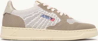 Autry MEDALIST EASEKNIT LOW SNEAKERS IN IVORY WHITE AND PELICAN KNIT