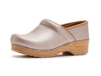 Dansko Professional Womens Clog Shoes Pearl Metallic : EU 43 (US Mens 9.5-10 - Womens 12.5-13) Regular, Leather