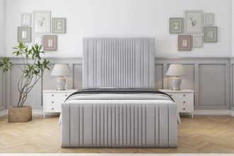 Sloomy Kingsley Naples Frame-Mattress - 50 Upholstered Headboard in Silver | Size: King