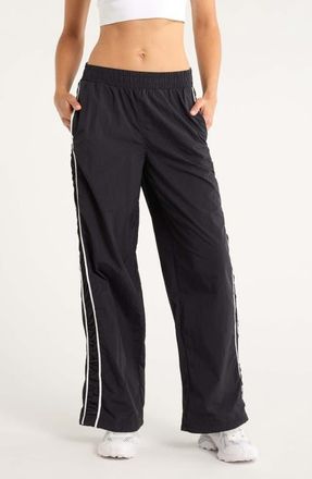 Zella Travel Lite Track Pants in Black at Nordstrom, Size X-Large