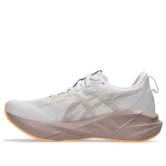 Asics (WMNS) ASICS Novablast 5 White Fawn 1012B765-102