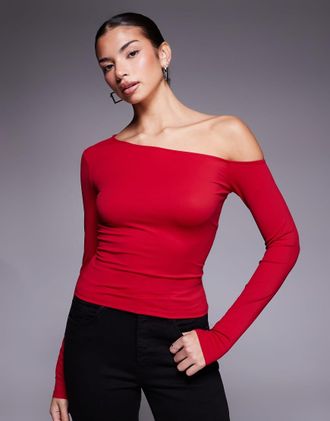 Good American Top a maniche lunghe modellante impalpabile con spalle scoperte rosso