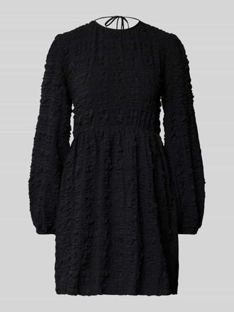 Gina Tricot Minikleid mit r&uuml;ckseitiger Schn&uuml;rung in Black, Gr&ouml;&szlig;e M