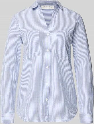 Christian Berg Regular Fit Bluse mit V-Ausschnitt und Brusttaschen in Blau, Gr&ouml;&szlig;e 34