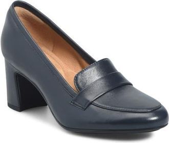 S&ouml;fft Amsterdam Loafer Pump in Sky Navy at Nordstrom, Size 8.5