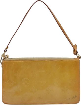 Louis Vuitton Lexington Beige Patent Leather Clutch Bag (Pre-Owned)