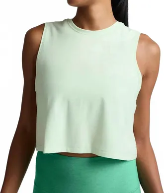 Beyond Yoga Featherweight Minimal Cropped Tank Top In Airy Green Heather