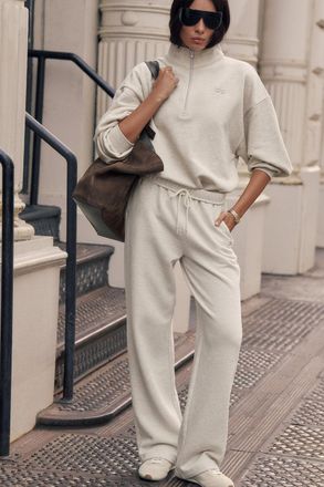 Alo | Accolade Straight Leg Sweatpant in Oatmeal Heather Beige, Size: Medium