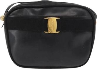 Ferragamo Pre-owned Cross Body Bags, female, Black, Size: ONE SIZE Pre-owned Vara bow camera shoulder bag