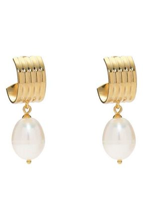 LADY GREY Ridge Freshwater Pearl Hoop Earrings in Gold at Nordstrom