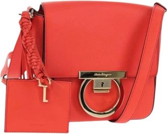 Ferragamo Pre-owned Cross Body Bags, female, Red, Size: ONE SIZE Pre-owned Leather Shoulder Bag