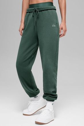 Alo | Accolade Sweatpant in Clover Green, Size: Medium