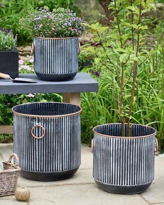 Dibor Set of 3 Black and Copper Ribbed Flower Plant Pots Outdoor Garden Planters