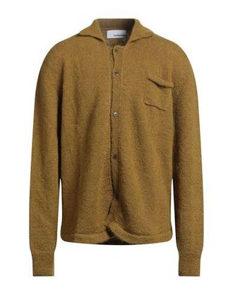 Costumein Cardigans