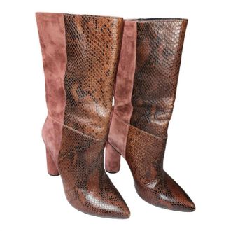 42 Gold Kolby Boots In Snake Leather Suede