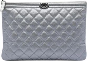 Chanel Pre-owned Clutches, female, Gray, Size: ONE SIZE Pre-owned Vintage Leather Clutch