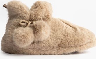 Totes Womens Totes Toasties FAUX FUR Boot Slippers Womens Oat - Cream - Size: 5/5.5/6