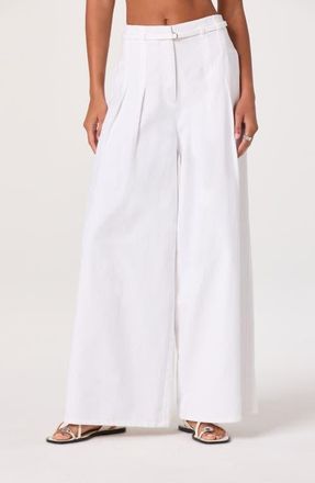 ASTR the Label Aiden Belted Wide Leg Pants in White at Nordstrom, Size X-Small