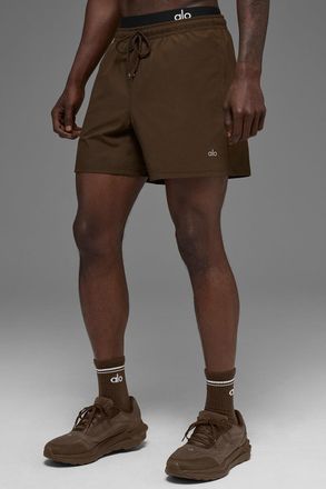 Alo | 7 Circuit Short in Espresso Brown, Size: Medium