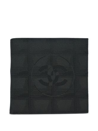 Chanel 2000 embossed-logo plaid wallet - Black