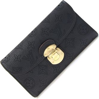 Louis Vuitton Black Noir Mahina Leather Middle Wallet (Tri-Fold) (Pre-Owned)