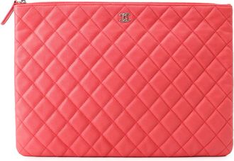 Chanel Matelasse Pink Grained Calfskin Clutch Bag (Pre-Owned)