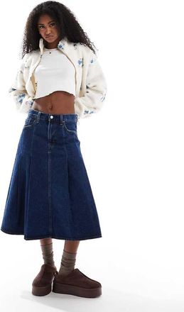 Levi's pleated denim midi skirt in dark wash blue-Navy
