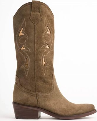 Penelope Chilvers Womens Goldie Paloma Suede Boot In Truffle