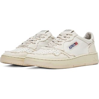 Autry Medalist Low Top Sneaker in Canvas/Bi Ivory at Nordstrom Rack, Size 10Us / 40Eu