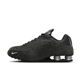 Nike Mens Shox R4 Shoes in Black | IO4544-002