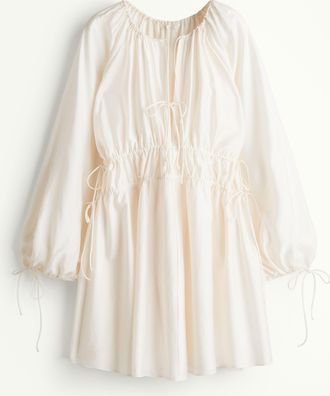 H&M Oversize-Kleid mit Bindebändern - White