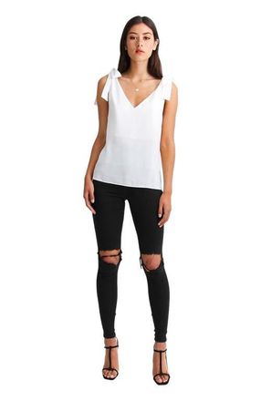 Belle & Bloom Feel For You V-Neck Top in White at Nordstrom, Size X-Small Au
