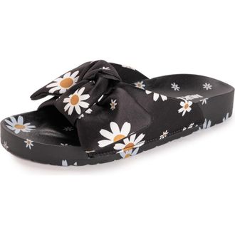 Muk Luks Island Luau Sandals in Black at Nordstrom, Size 10