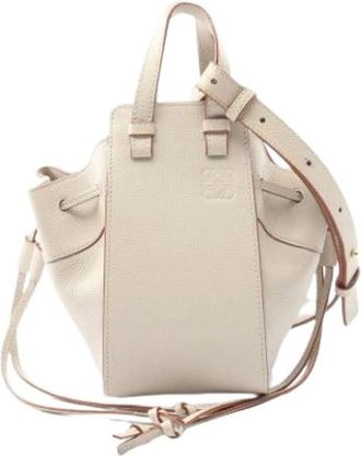 Loewe Pre-owned Bucket Bags, female, Beige, Size: ONE SIZE Pre-owned Leather Shoulder Bag