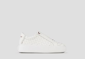 Alexander Smith London Woman in white woven leather