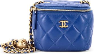Chanel Pearl Crush Vanity Case with Chain Quilted Lambskin Mini clutch bag - Blu