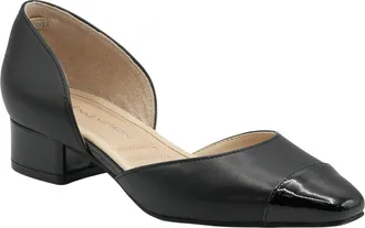Adrienne Vittadini Verne Pump