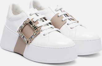 Roger Vivier Sneakers Viv Skate in pelle con decorazioni