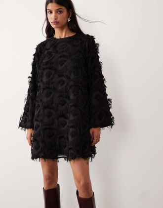 Vero Moda Vestito corto a maniche lunghe nero testurizzato soffice