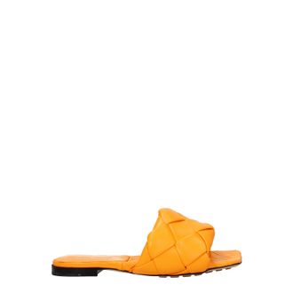 Bottega Veneta Damens Orange/Mandarinfarbene Ledersandalen und Clogs