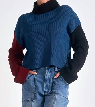 Elan Long Sleeve Mock Neck Sweater In Blue