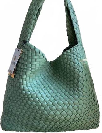 Calla Hobo Shoulder Bag In Green